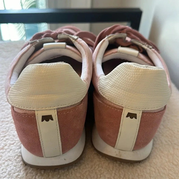 Birdies Pink Roadrunner Sneaker size 10.5 EUC - Picture 3 of 4
